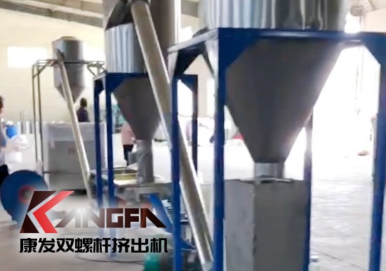 提升公司服務(wù)形象及品質(zhì)，不斷改善產(chǎn)品和服務(wù)質(zhì)量，促進(jìn)雙方保持長(zhǎng)期合作關(guān)系！康發(fā)雙螺桿擠出機(jī)新疆烏魯木齊某客戶(hù)服務(wù)回訪！