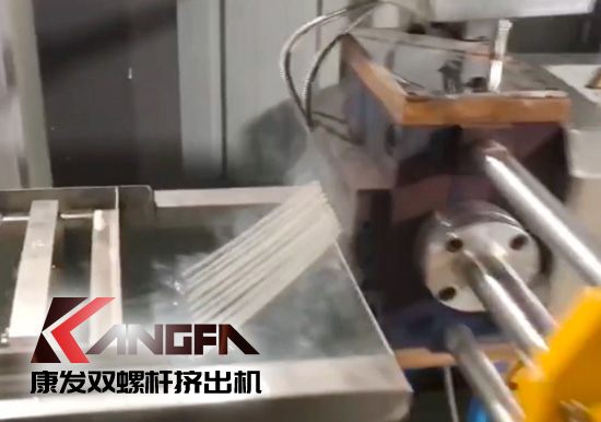 65高扭+PLC，尼龍加纖雙螺桿造粒機(jī)試機(jī)